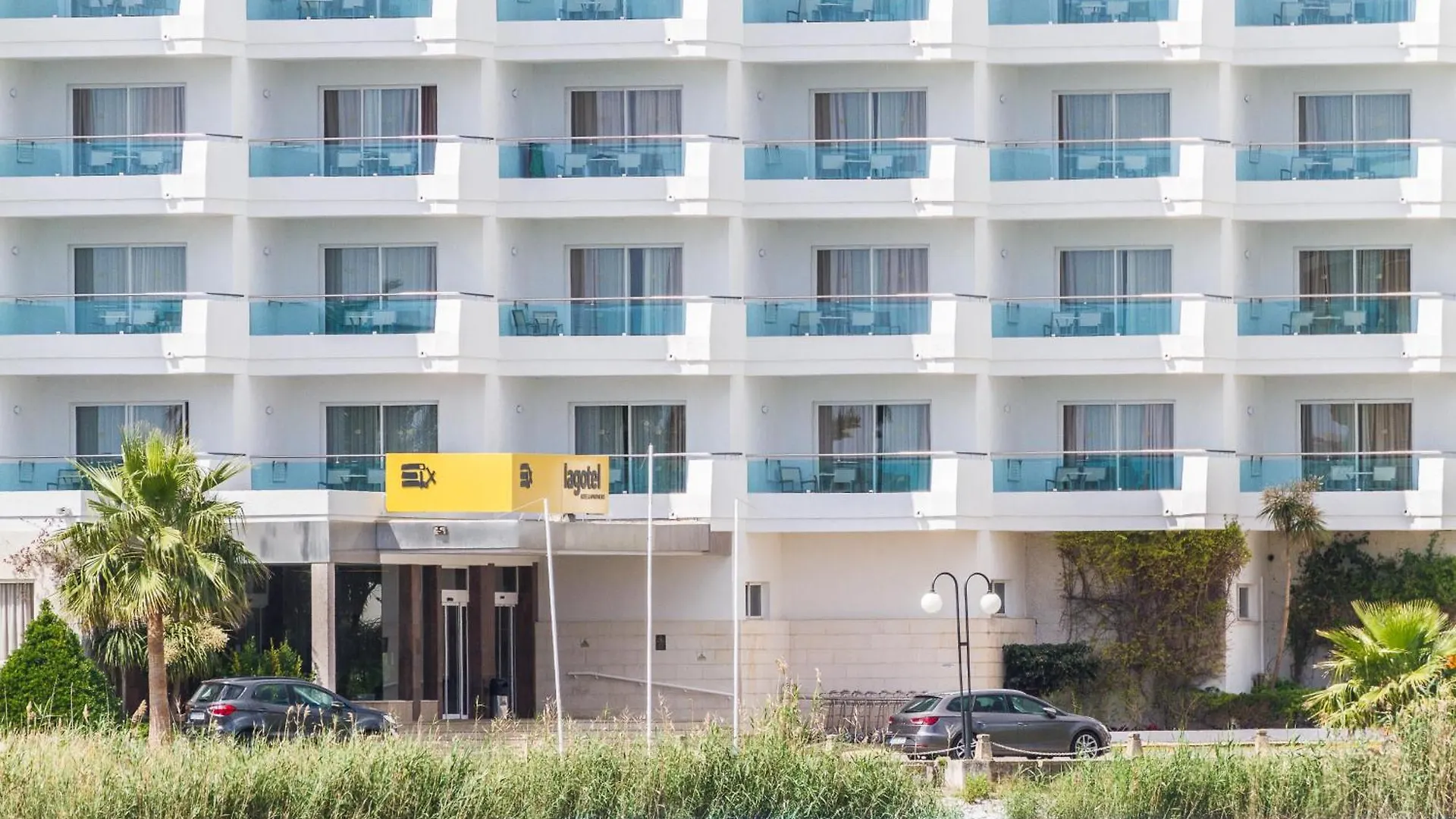 Eix Lagotel Holiday Resort Playa de Muro  Aparthotel