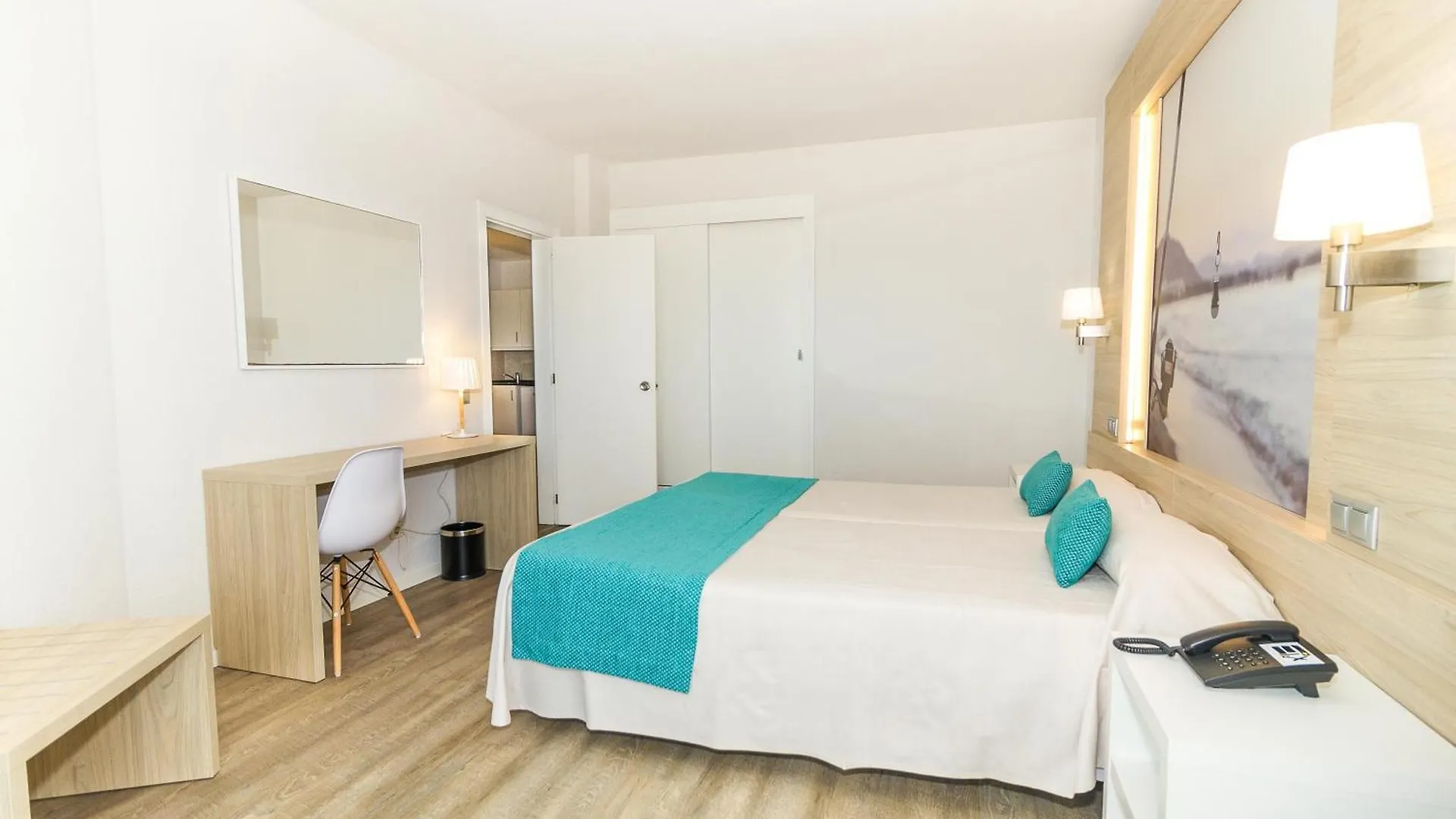 Aparthotel Eix Lagotel Holiday Resort Playa de Muro
