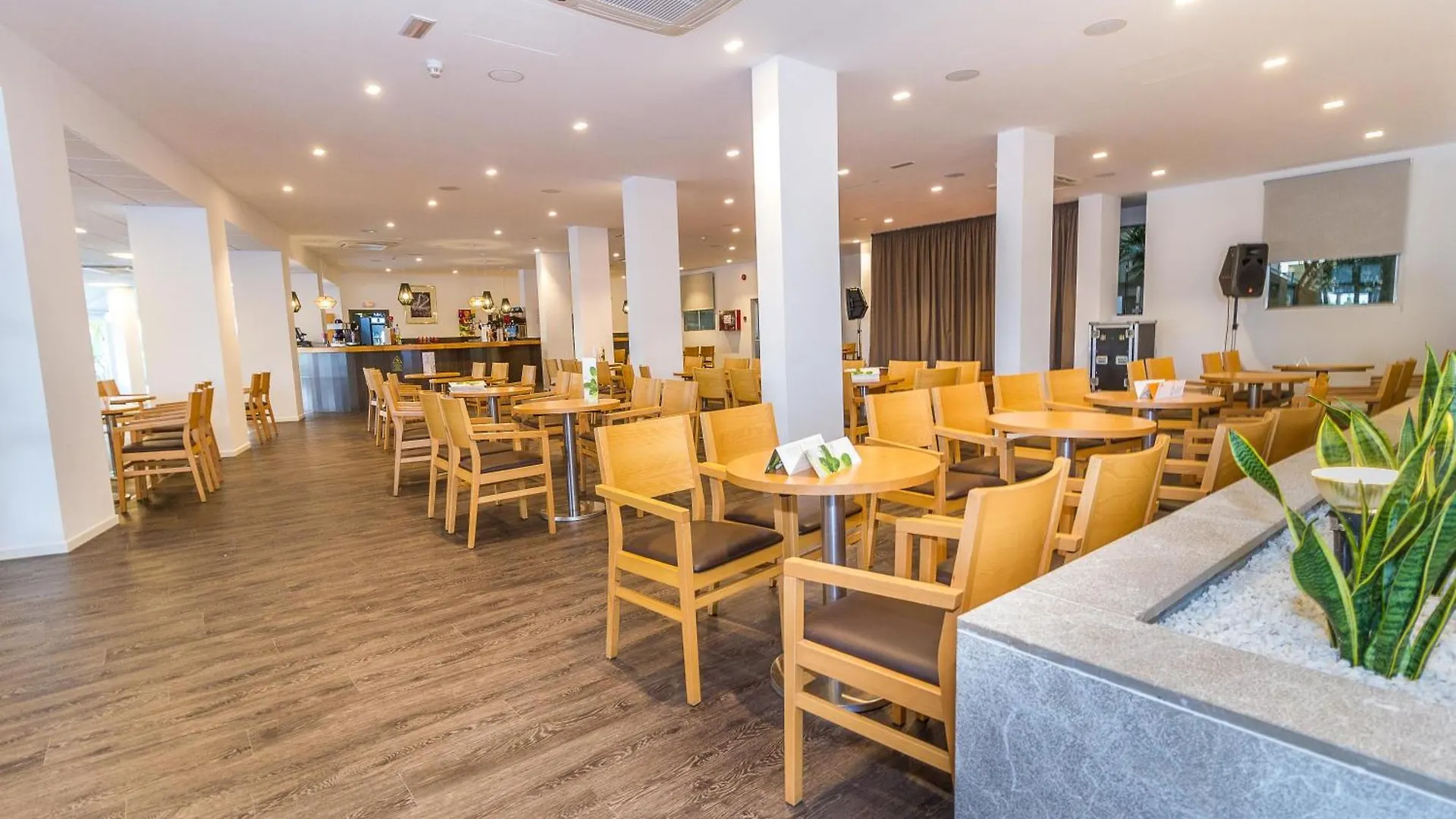 Aparthotel Eix Lagotel Holiday Resort Playa de Muro